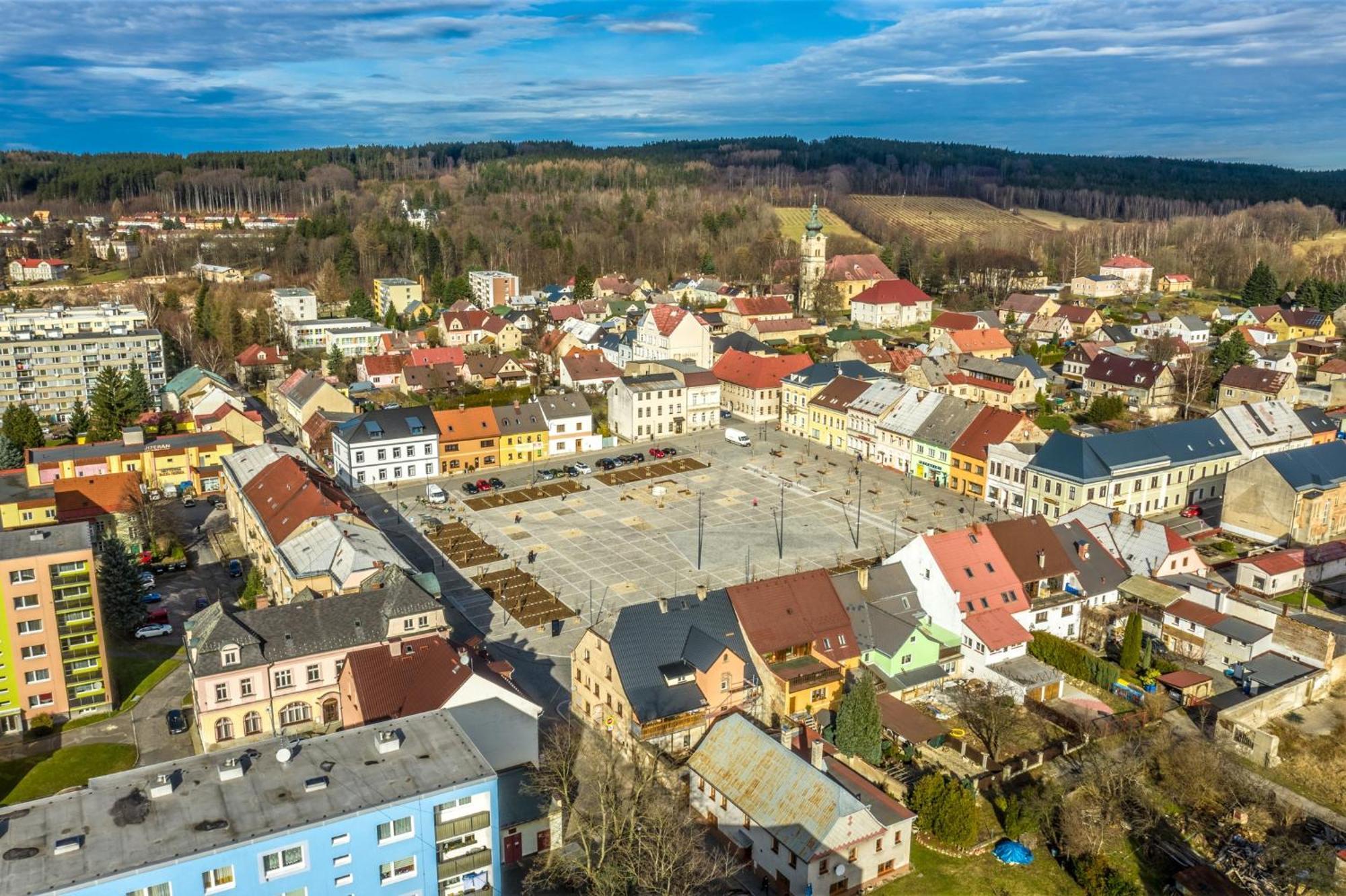 Ubytovani Na Namesti Nove Mesto pod Smrkem Zewnętrze zdjęcie